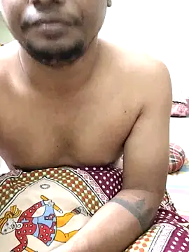 Snapshot of tiymee123 chatting on 12-15-25, 05:39 tiymee123 online show from 12-15-25, 05:39