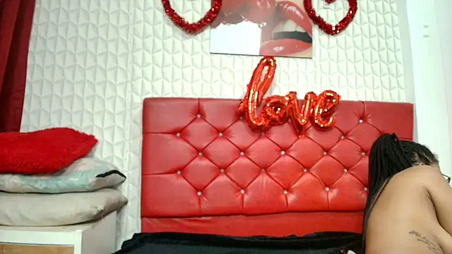 Elizabetth Roman online show from 04-06-26, 08:32