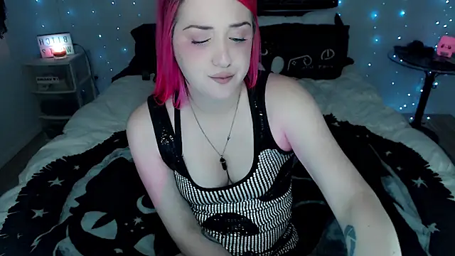 Snapshot of MaryMary_ chatting on 10-23-25, 03:28 MaryMary  online show from 10-23-25, 03:28