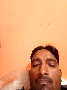 Snapshot of RahulPriya-1992 chatting on 12-04-25, 07:55 RahulPriya-1992 online show from 12-04-25, 07:55