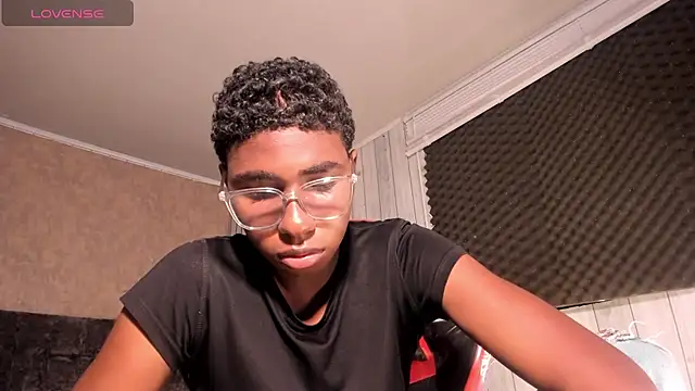 Snapshot of teylor_lovee chatting on 02-22-26, 06:50 teylor lovee online show from 02-22-26, 06:50