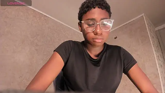 Snapshot of teylor_lovee chatting on 02-24-26, 09:57 teylor lovee online show from 02-24-26, 09:57