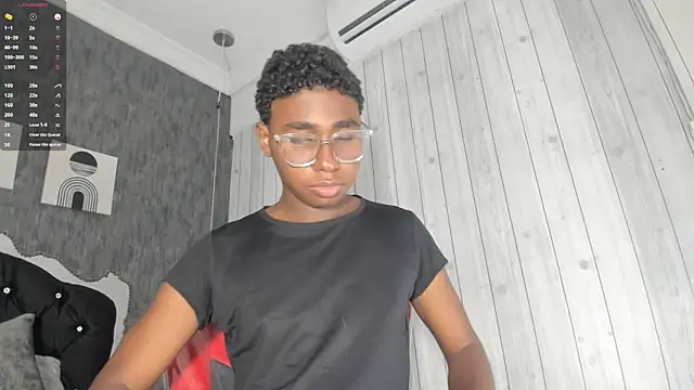 Snapshot of teylor_lovee chatting on 02-27-26, 10:32 teylor lovee online show from 02-27-26, 10:32