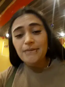 Snapshot of Fog_hot chatting on 12-14-25, 09:19 Fog hot online show from 12-14-25, 09:19