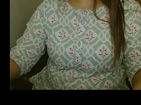 Snapshot of Snjana-22 chatting on 02-06-26, 07:02 Snjana-22 online show from 02-06-26, 07:02