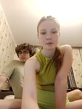 Snapshot of EvgeniyXAnna chatting on 01-16-26, 09:41 EvgeniyXAnna online show from 01-16-26, 09:41