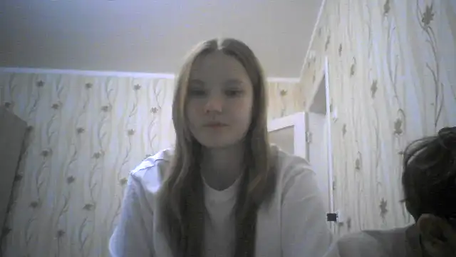 Snapshot of EvgeniyXAnna chatting on 01-31-26, 09:35 EvgeniyXAnna online show from 01-31-26, 09:35