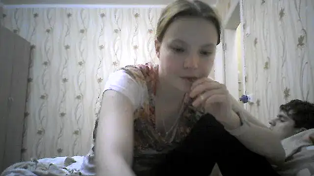 Snapshot of EvgeniyXAnna chatting on 02-15-26, 09:22 EvgeniyXAnna online show from 02-15-26, 09:22