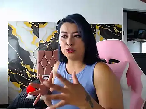 Snapshot of xxxEffy- chatting on 12-04-25, 07:11 xxxEffy- online show from 12-04-25, 07:11