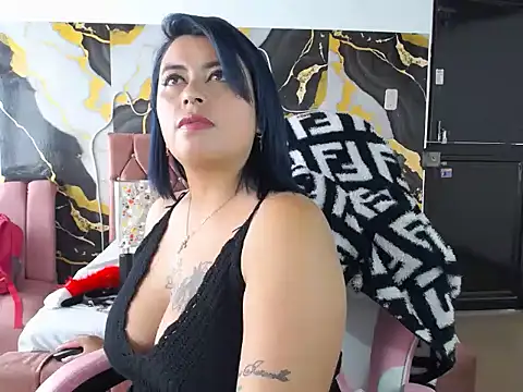 Snapshot of xxxEffy- chatting on 12-13-25, 07:53 xxxEffy- online show from 12-13-25, 07:53