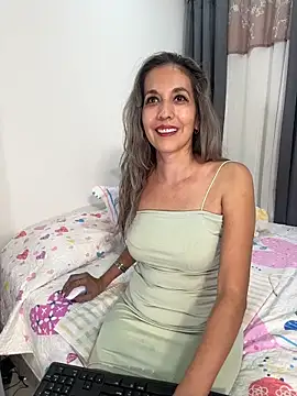 Snapshot of sandrafarrely chatting on 12-04-25, 11:46 sandrafarrely online show from 12-04-25, 11:46