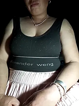 Snapshot of lux-angel chatting on 03-08-26, 04:16 lux-angel online show from 03-08-26, 04:16