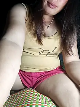 Snapshot of lux-angel chatting on 03-09-26, 04:27 lux-angel online show from 03-09-26, 04:27