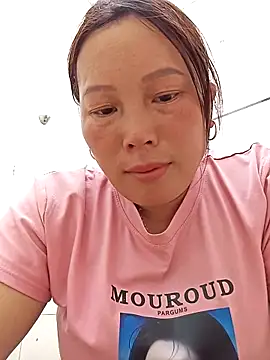 Snapshot of lux-angel chatting on 03-11-26, 05:02 lux-angel online show from 03-11-26, 05:02