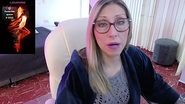 Scarlett 079 online show from 01-19-26, 11:47