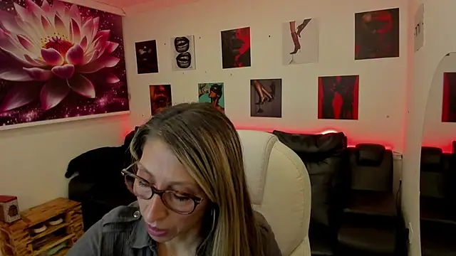 Scarlett 079 online show from 02-13-26, 12:01