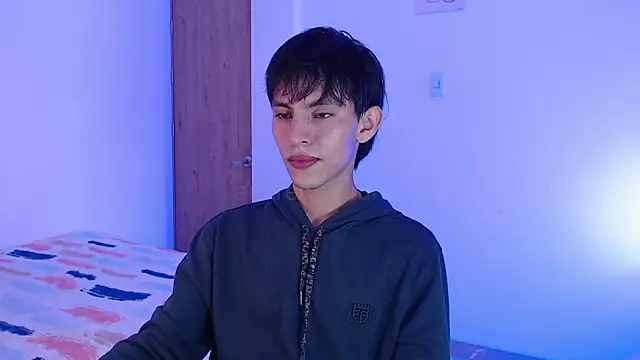 andrew courtzz online show from 04-28-26, 05:07