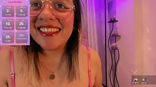 Snapshot of PandoraCherry_ chatting on 12-17-25, 05:24 PandoraCherry online show from 12-17-25, 05:24