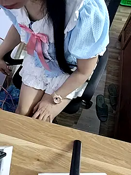 Snapshot of _MyNa_ chatting on 12-05-25, 06:26 MyNa online show from 12-05-25, 06:26