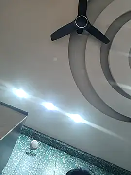 Snapshot of desiriya14 chatting on 12-05-25, 06:00 desiriya14 online show from 12-05-25, 06:00