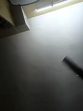 Snapshot of Preeti345 chatting on 12-14-25, 07:47 Preeti345 online show from 12-14-25, 07:47