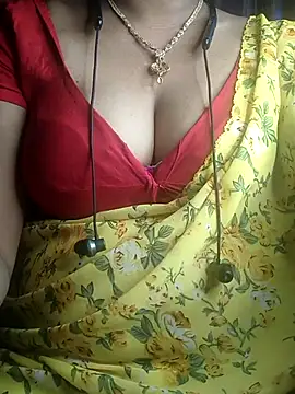 Preeti345 online show from 04-19-26, 03:44