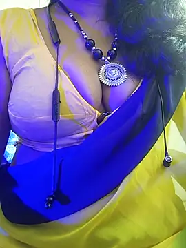 Snapshot of Preeti345 chatting on 07-21-26, 06:38 Preeti345 online show from 07-21-26, 06:38