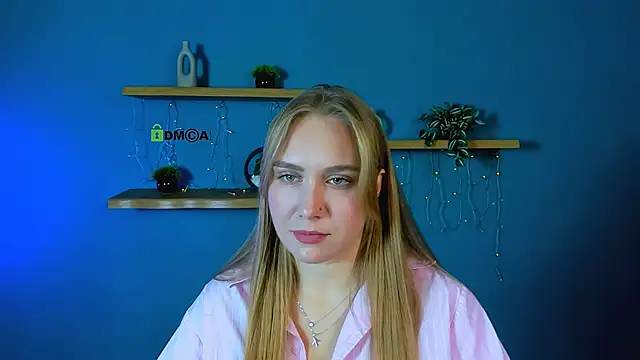 Snapshot of naya_dream chatting on 12-17-25, 09:37 naya dream online show from 12-17-25, 09:37