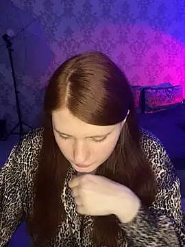 Snapshot of NicollVeys chatting on 12-05-25, 12:08 NicollVeys online show from 12-05-25, 12:08