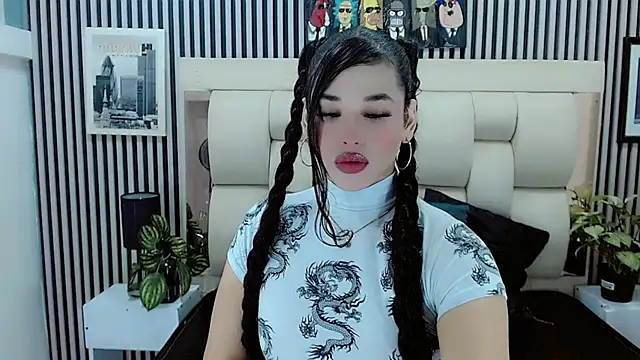 Snapshot of Irenne_Rouss chatting on 12-05-25, 12:47 Irenne Rouss online show from 12-05-25, 12:47