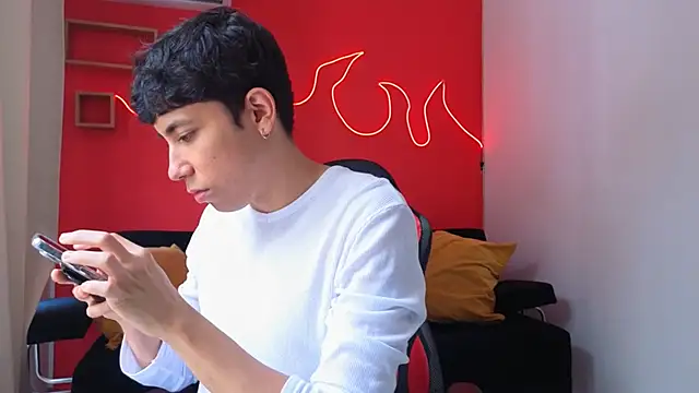 Neo Twink online show from 04-24-26, 07:05