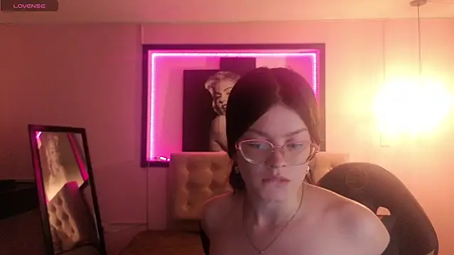 Sara valderrama  online show from 02-05-26, 07:18