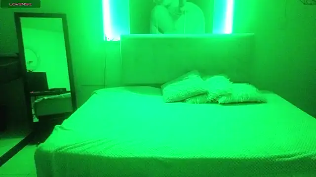 Sara valderrama  online show from 03-13-26, 01:34