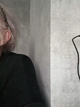 HapinessLovee online show from 04-23-26, 02:08