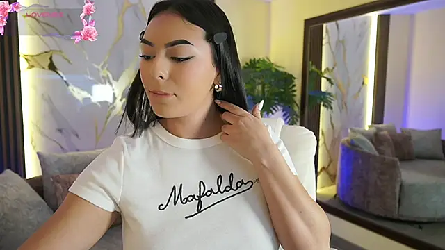 Snapshot of LiaWheeler chatting on 12-05-25, 07:10 LiaWheeler online show from 12-05-25, 07:10