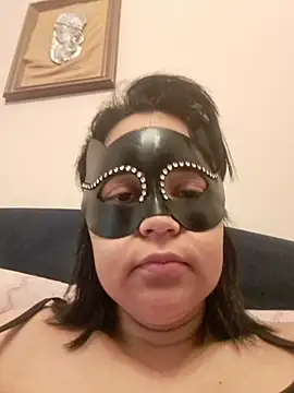 h4cPaolaMascherata online show from 04-11-26, 02:21