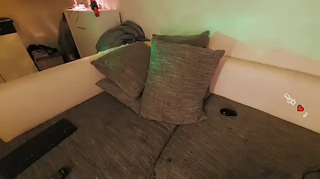 Snapshot of mindfvkc chatting on 03-10-26, 12:59 mindfvkc online show from 03-10-26, 12:59