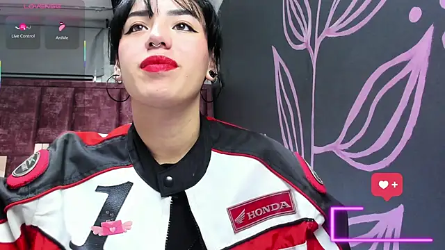 Kiara Fox   online show from 02-02-26, 10:30