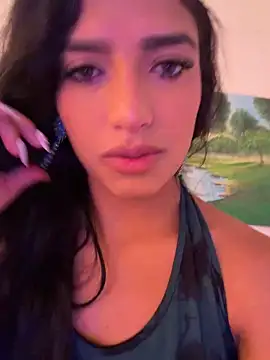 Snapshot of AlinaArgii chatting on 04-14-26, 02:01 AlinaArgii online show from 04-14-26, 02:01