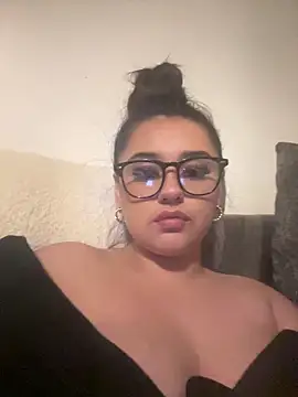 Snapshot of Wild_Busty_Niyah_XX chatting on 12-18-25, 10:27 Wild Busty Niyah XX online show from 12-18-25, 10:27