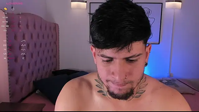 vaalentiino online show from 02-26-26, 07:35