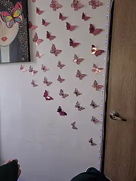 Snapshot of SabrinaLu_ chatting on 02-11-26, 07:41 SabrinaLu online show from 02-11-26, 07:41