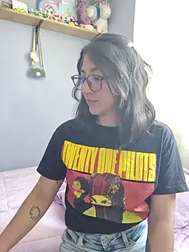 Snapshot of SabrinaLu_ chatting on 02-18-26, 07:21 SabrinaLu online show from 02-18-26, 07:21