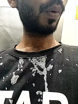 Snapshot of xhanm chatting on 02-07-26, 02:37 xhanm online show from 02-07-26, 02:37