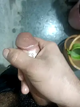 Snapshot of xhanm chatting on 02-10-26, 04:55 xhanm online show from 02-10-26, 04:55