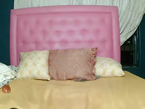 Snapshot of BasellBlue chatting on 12-05-25, 07:32 BasellBlue online show from 12-05-25, 07:32