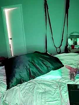 Snapshot of SpiderRose chatting on 02-08-26, 05:44 SpiderRose online show from 02-08-26, 05:44