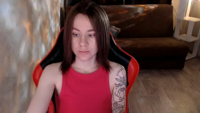 Snapshot of MiaBun1 chatting on 12-15-25, 03:55 MiaBun1 online show from 12-15-25, 03:55