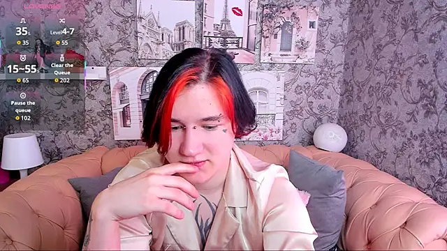 Snapshot of winxxxyy chatting on 12-15-25, 09:02 winxxxyy online show from 12-15-25, 09:02