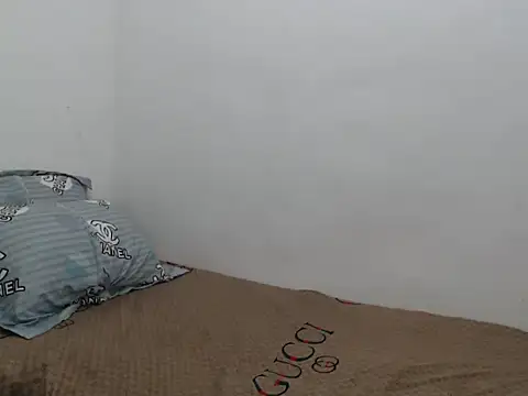 Belle2556 online show from 12-22-25, 08:11